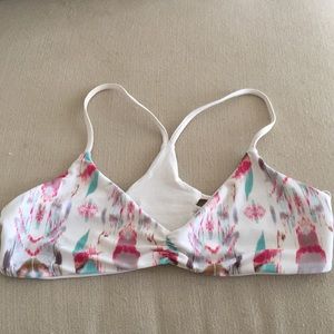 L space bikini top size small